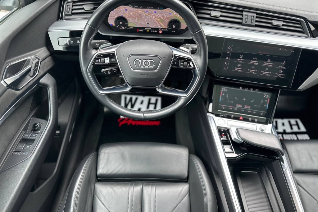 Audi e-tron 95 kWh  2020 фото 22