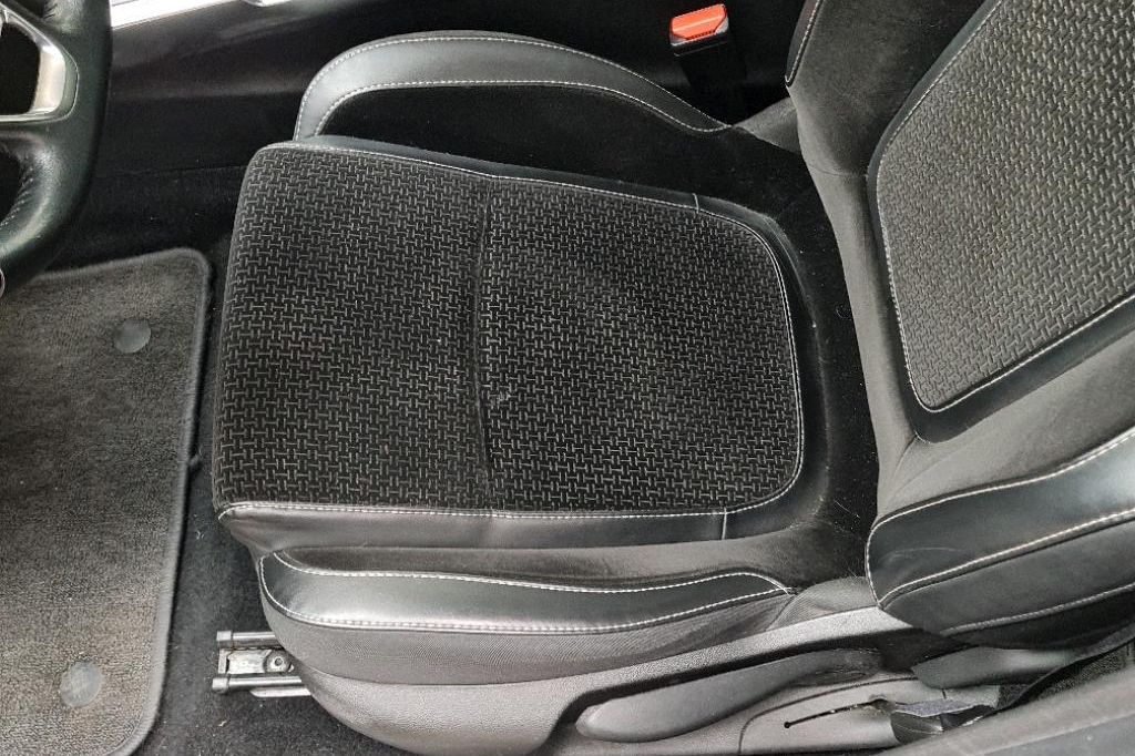 Renault Megane Grandtour 2017 photo 25