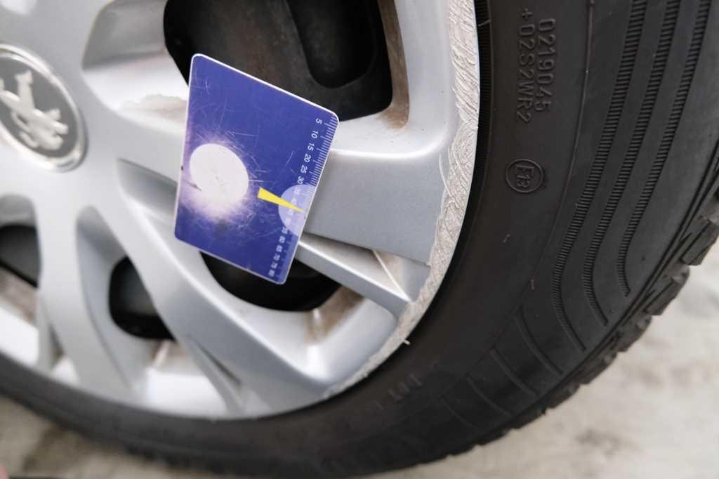 Peugeot 208 2017 фото 39