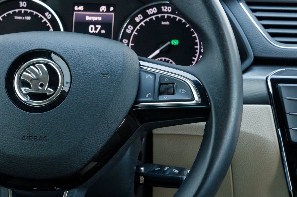 Skoda Superb 2017 фото 11