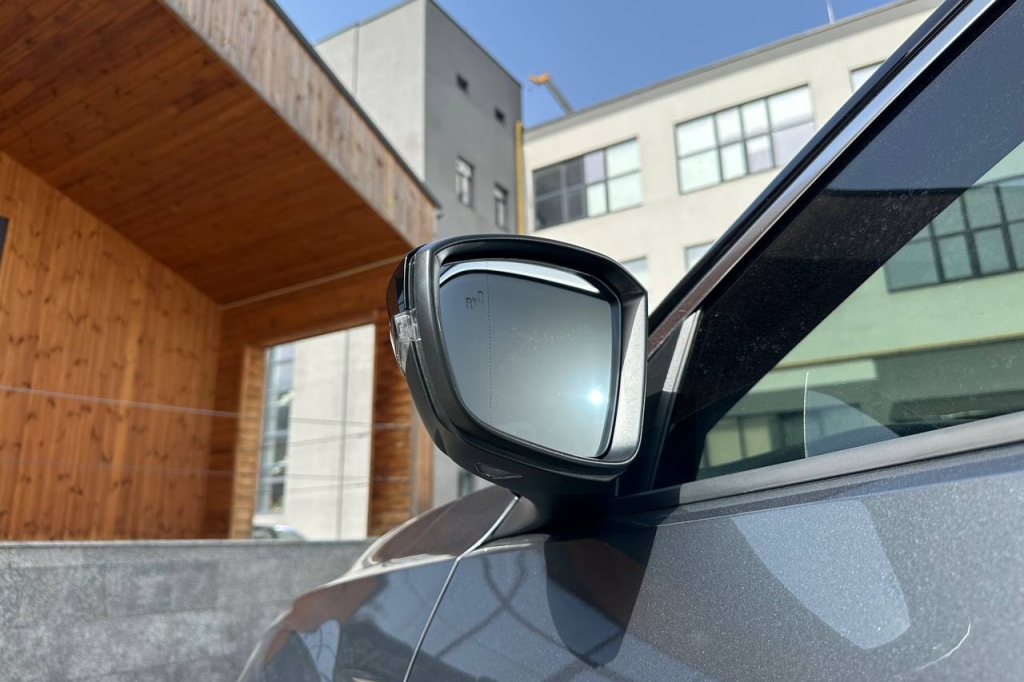 Volkswagen T-Roc 2021 фото 8