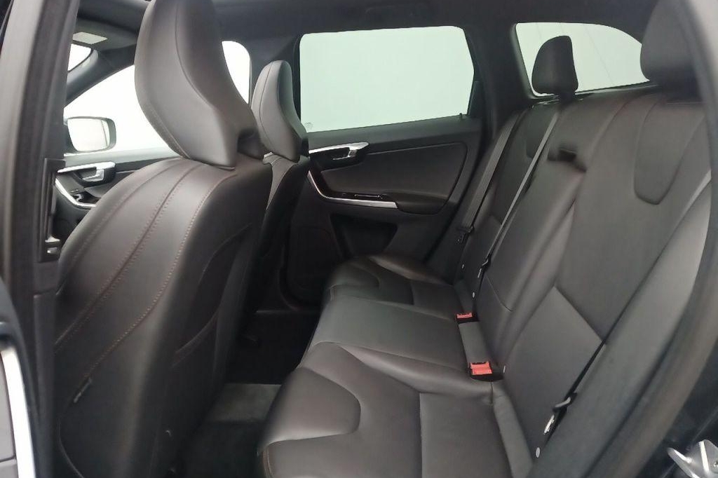 Volvo XC60 2017 photo 1