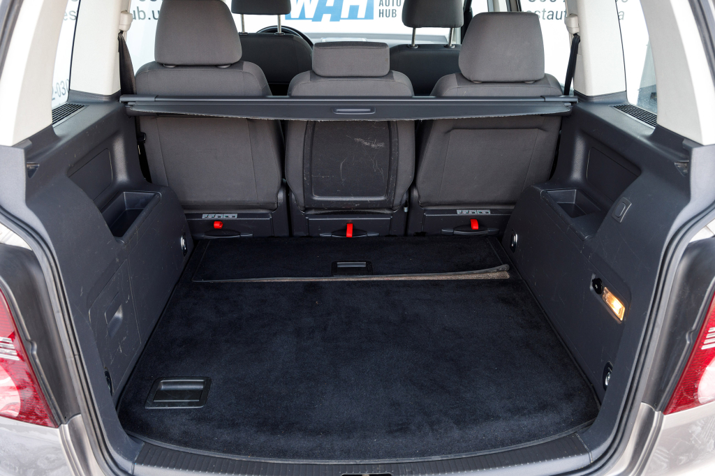 Volkswagen Touran фото 24