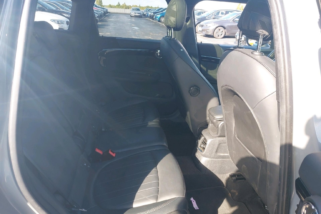 MINI Countryman 2017 photo 2