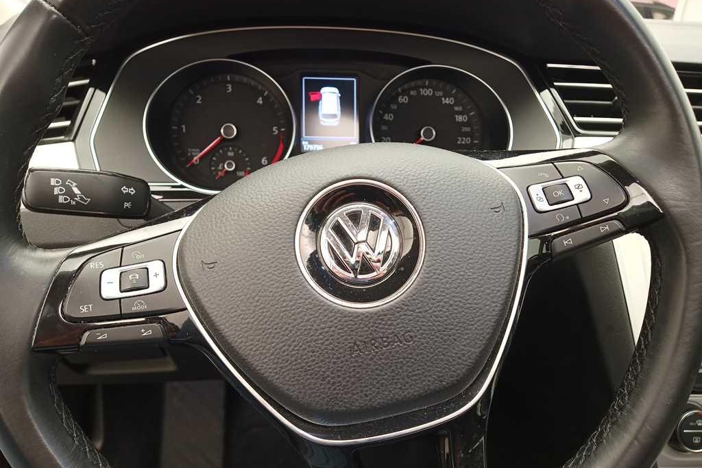 Volkswagen Passat Variant 2017 фото 22