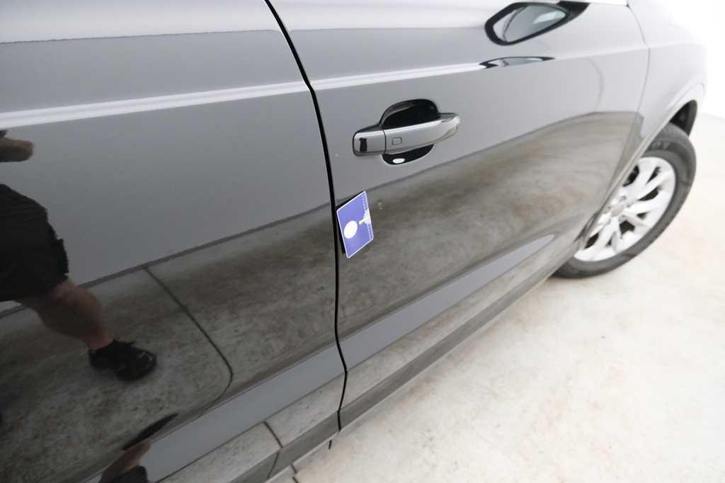 Audi Q3 2017 фото 14