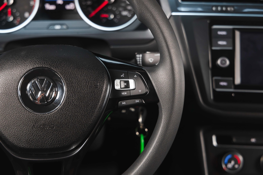 Volkswagen Tiguan S 2019 photo 18