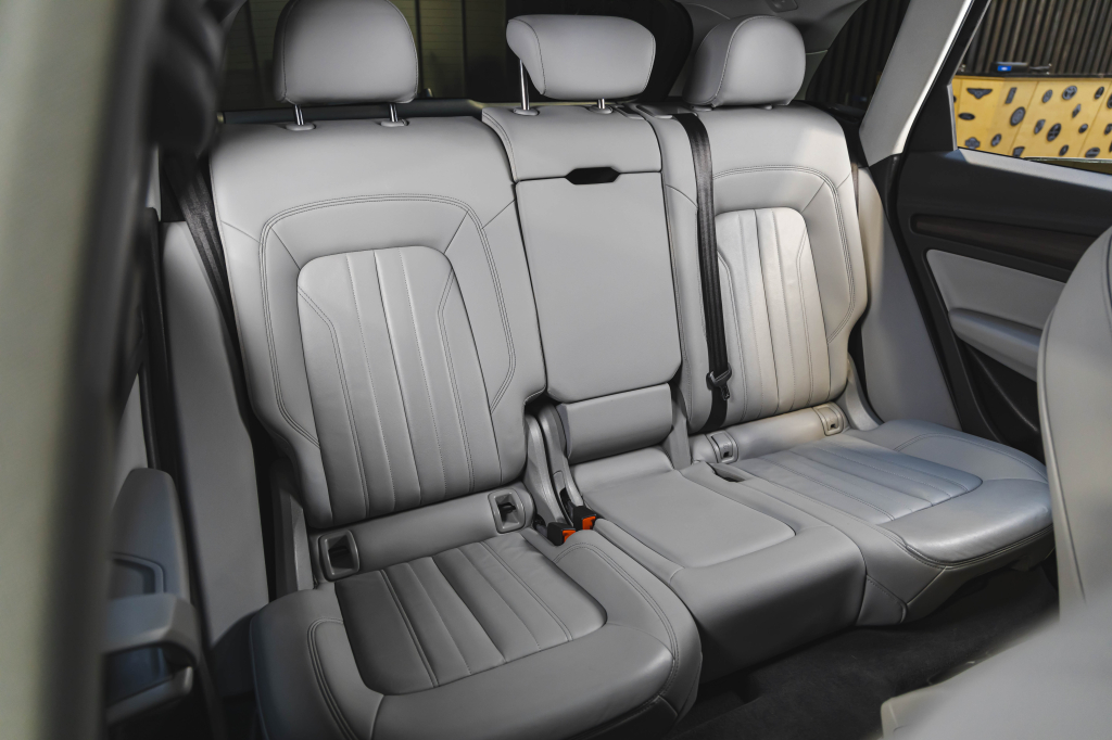 Audi Q5 2020 photo 38