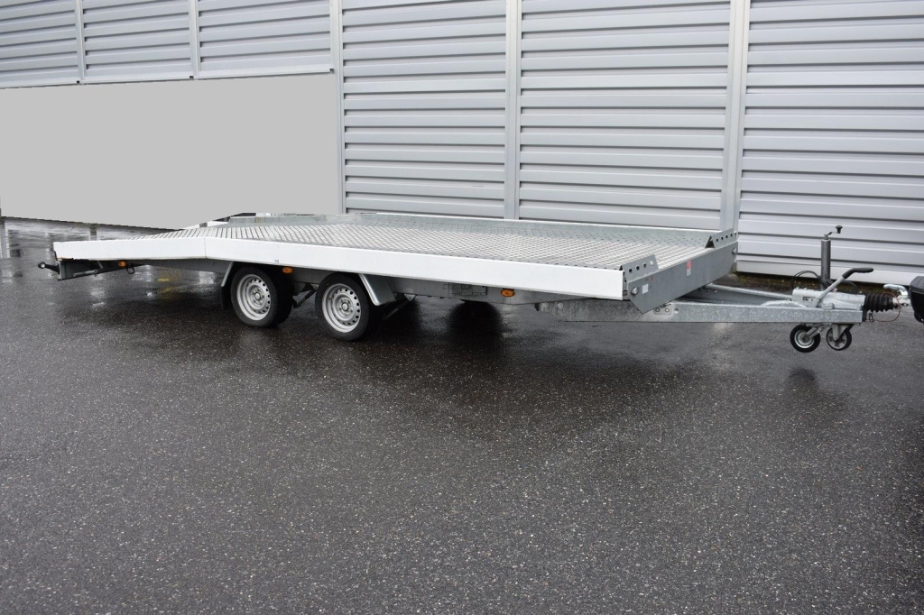 Blyss Anhänger Jupiter 2017 photo 1