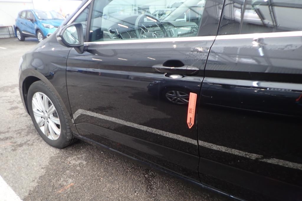 Volkswagen Touran 2017 фото 33