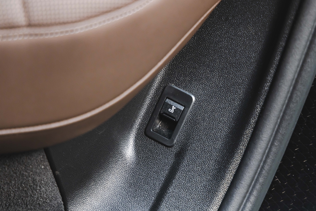 BMW iX xDrive40 2022 фото 36