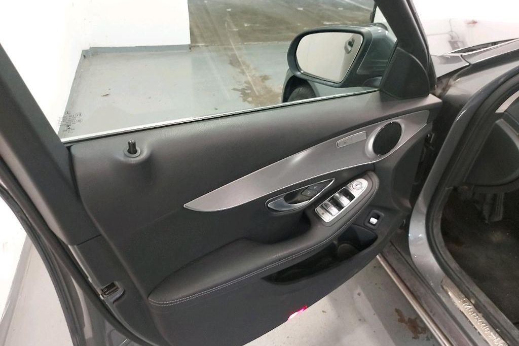 Mercedes-Benz C-Klasse 2016 photo 33