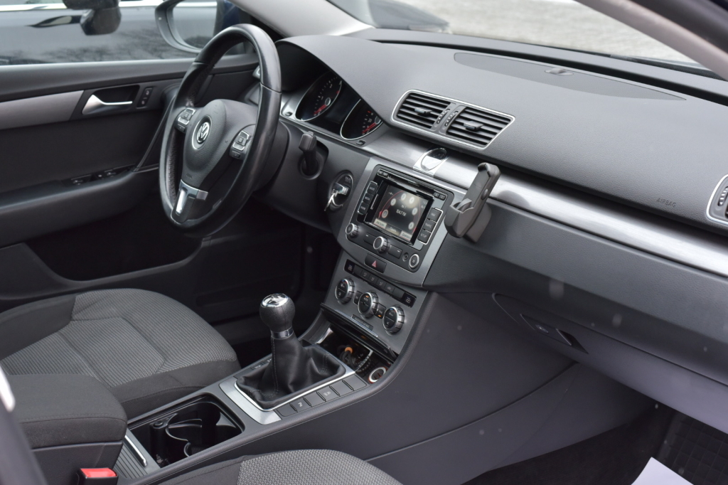 Volkswagen Passat B7 Panorama 2012 фото 27