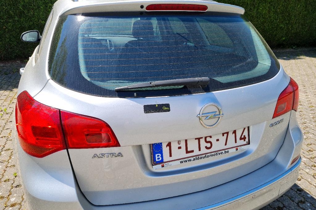 Opel Astra Sports Tourer 2015 photo 29