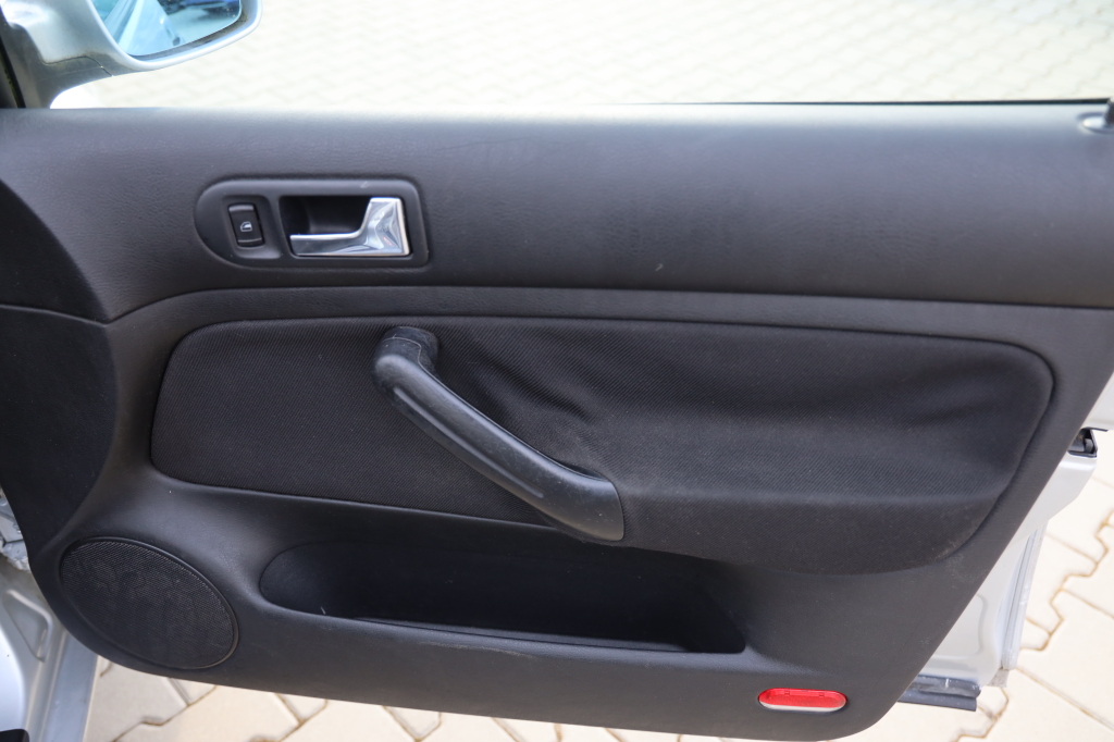 Volkswagen Golf 2001 photo 22