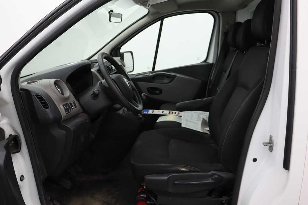 Renault Trafic 2015 фото 4