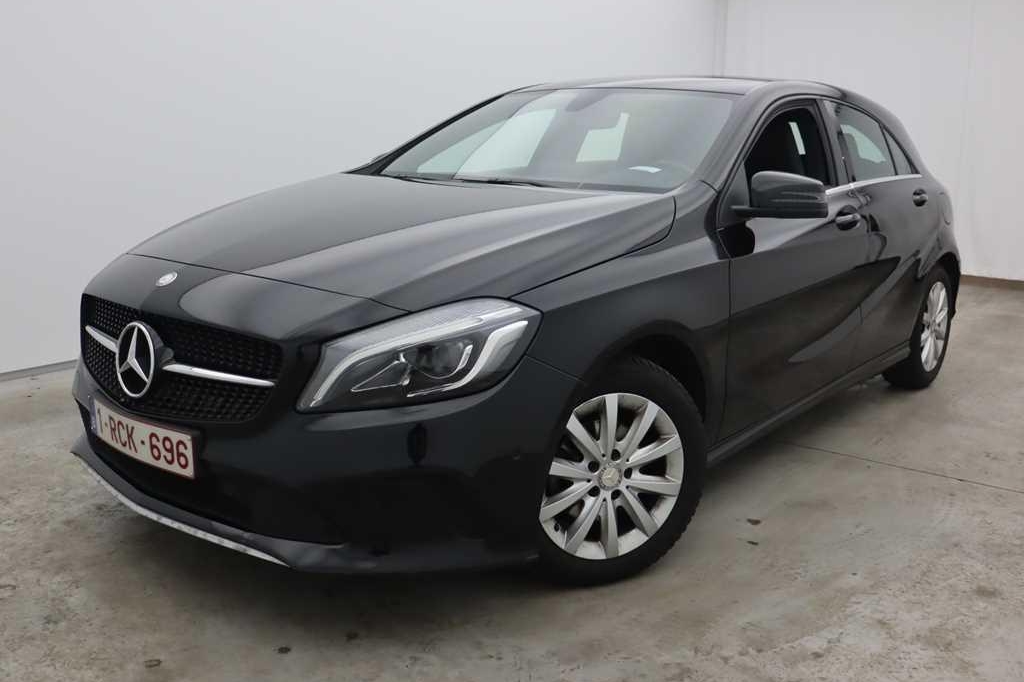 Mercedes-Benz A-Klasse 2016 photo 1