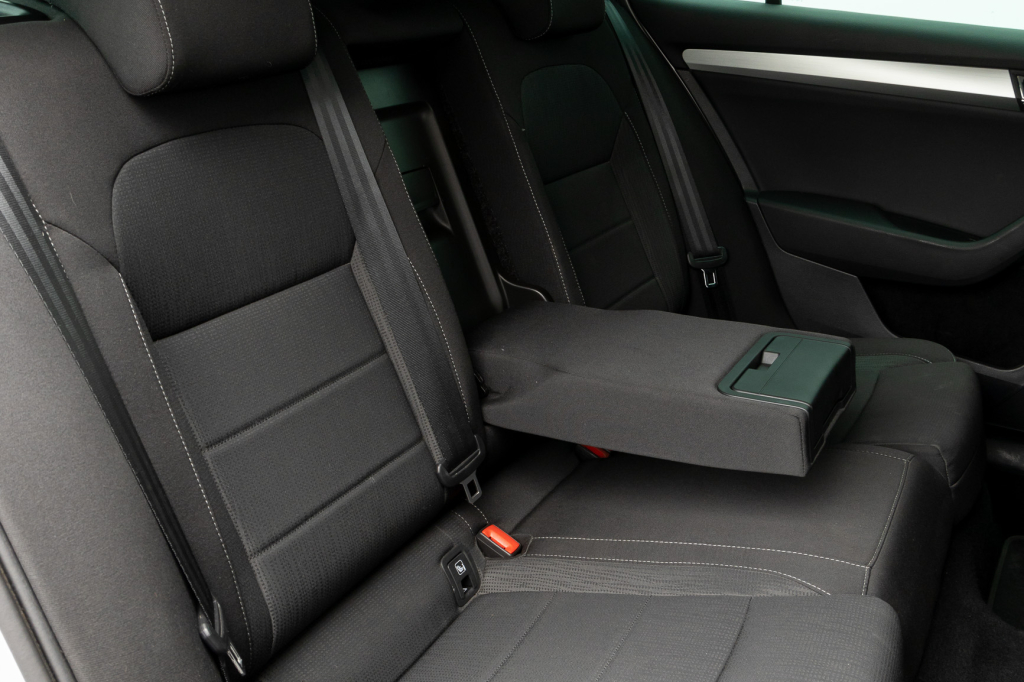 Skoda Superb 2016 фото 22