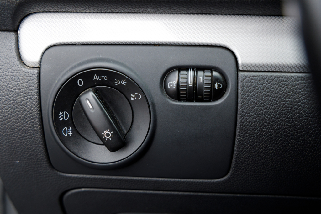 Volkswagen Golf VI Match 2012 фото 16