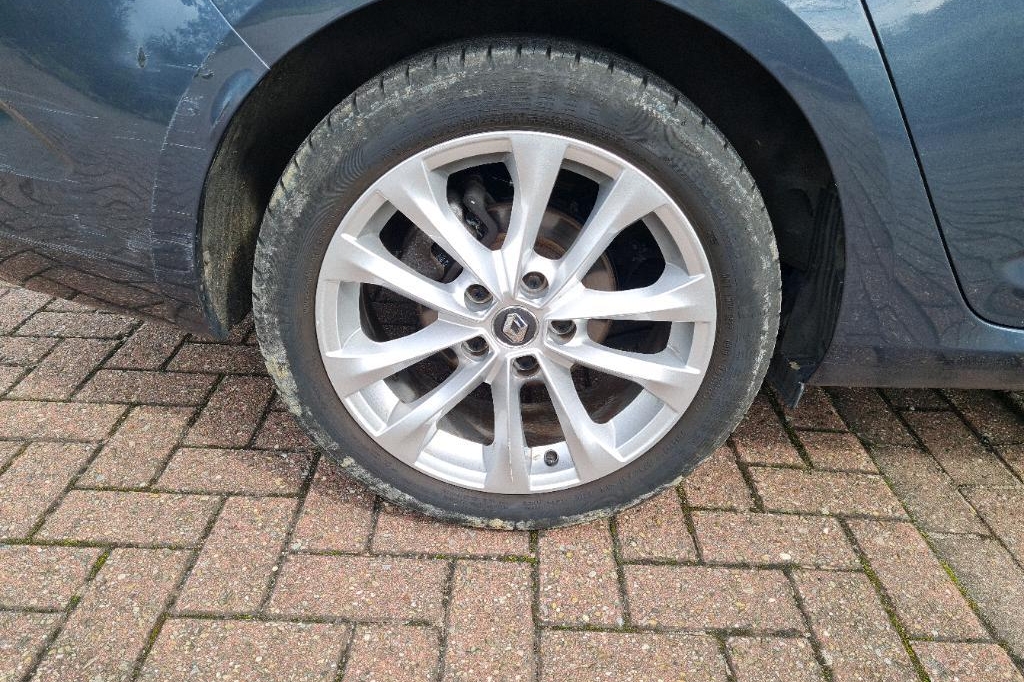 Renault Megane Grandtour 2017 photo 9