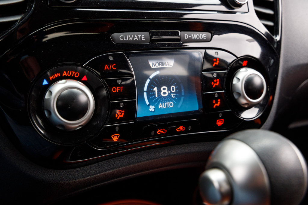 Nissan Juke N-Connecta 2019 фото 19