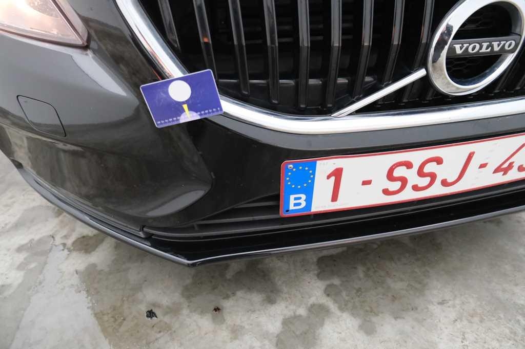 Volvo V40 2017 фото 10