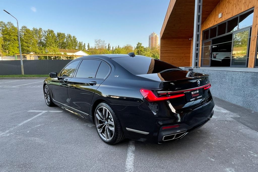 BMW 760 Long XDrive 2022 photo 3