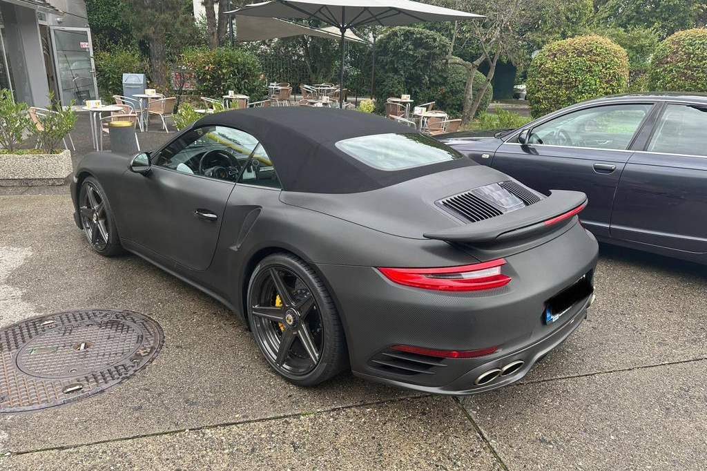 Porsche 911 Turbo S 2016 фото 3