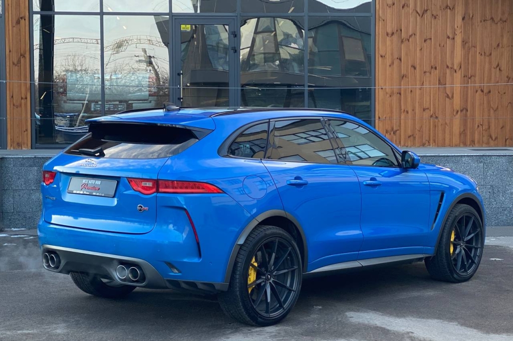 Jaguar F-Pace SVR 2020 photo 5
