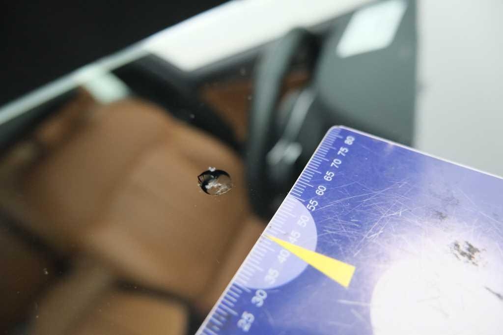 BMW 5 Series 2017 фото 23