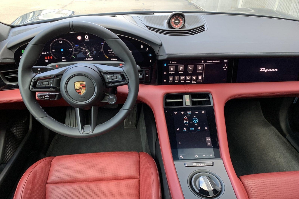 Porsche Taycan 2021 фото 3