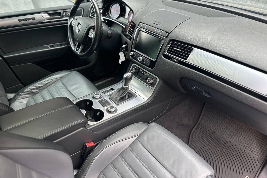 Volkswagen Touareg R-line 2015 фото 11