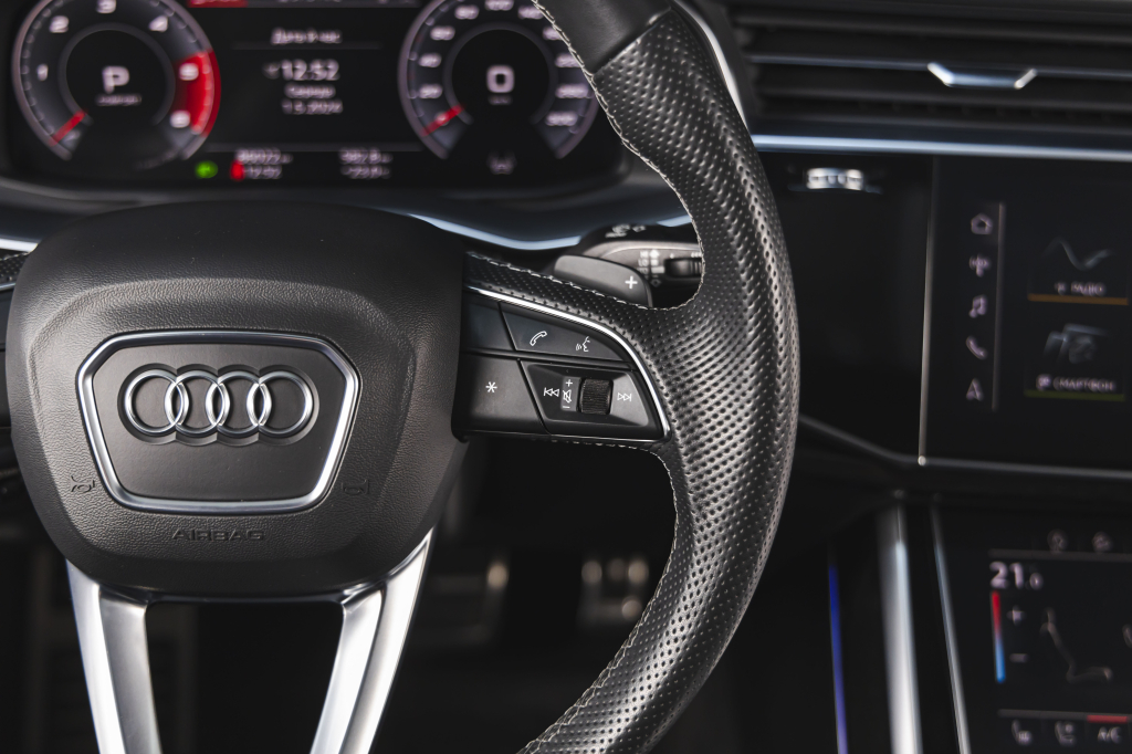 Audi Q7 S-Line 2021 photo 26
