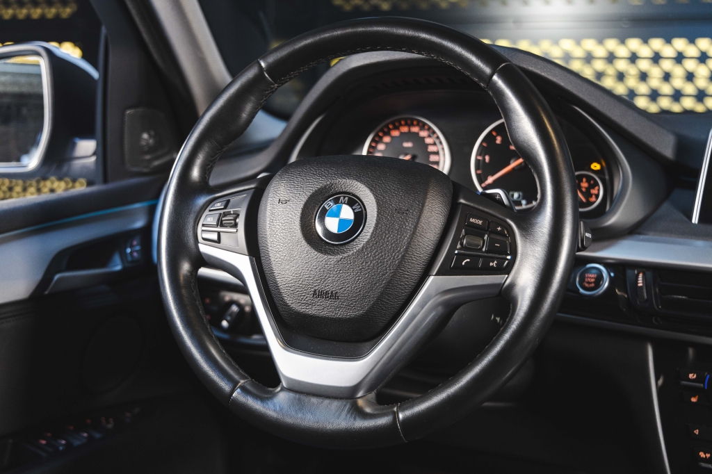 BMW X5 2016 фото 23