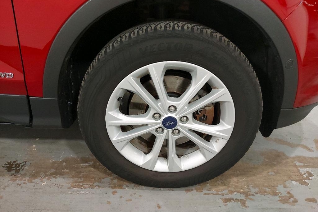 Ford Kuga 2018 photo 21