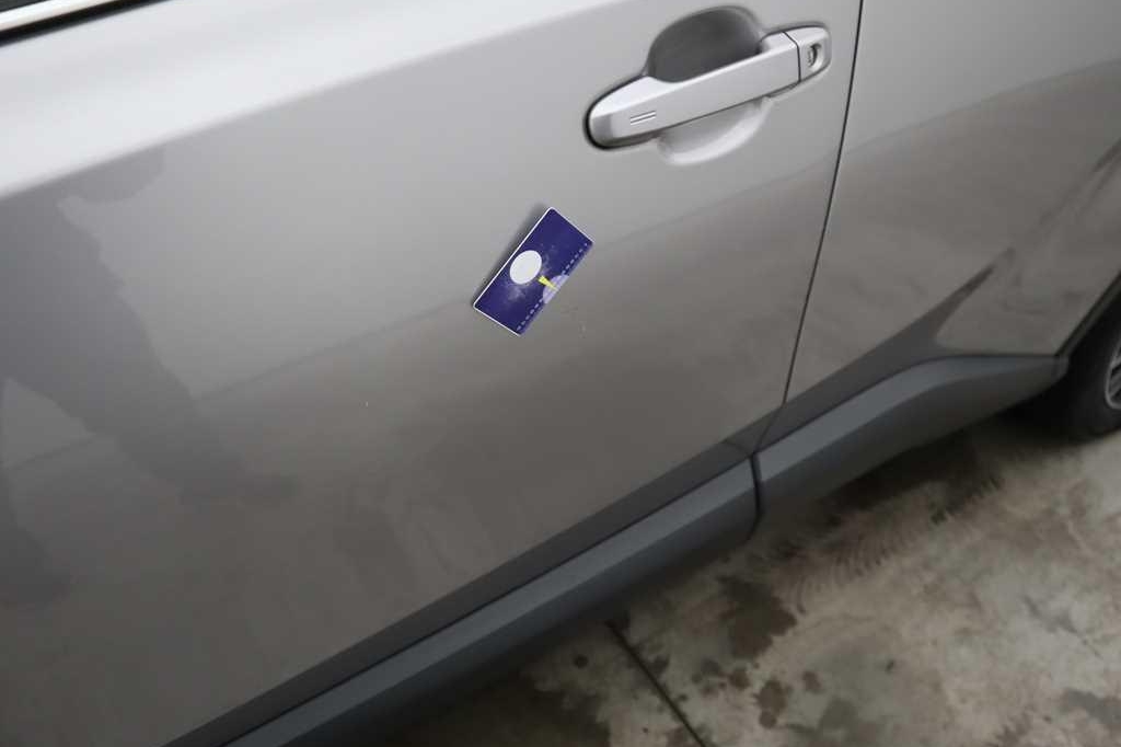 Toyota C-HR 2017 фото 9