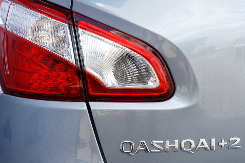 Nissan Qashqai+2 AWD 2010 photo 16