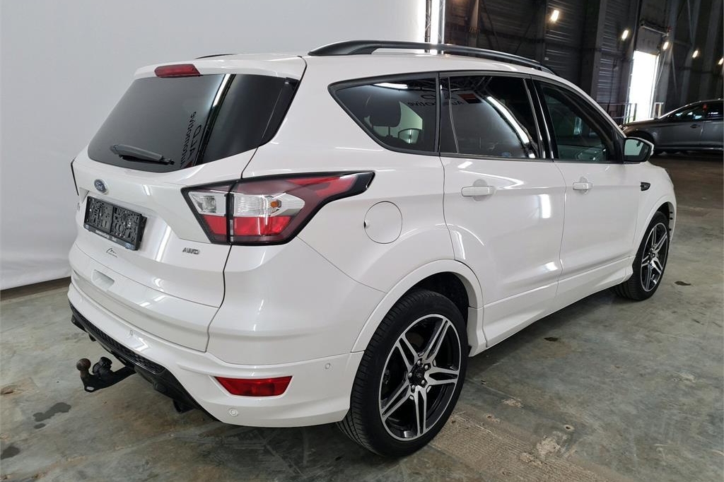 Ford Kuga 2019 фото 2