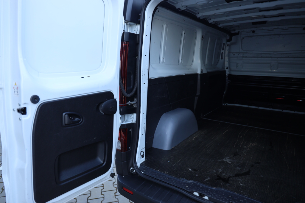 Renault Trafic 2023 фото 41