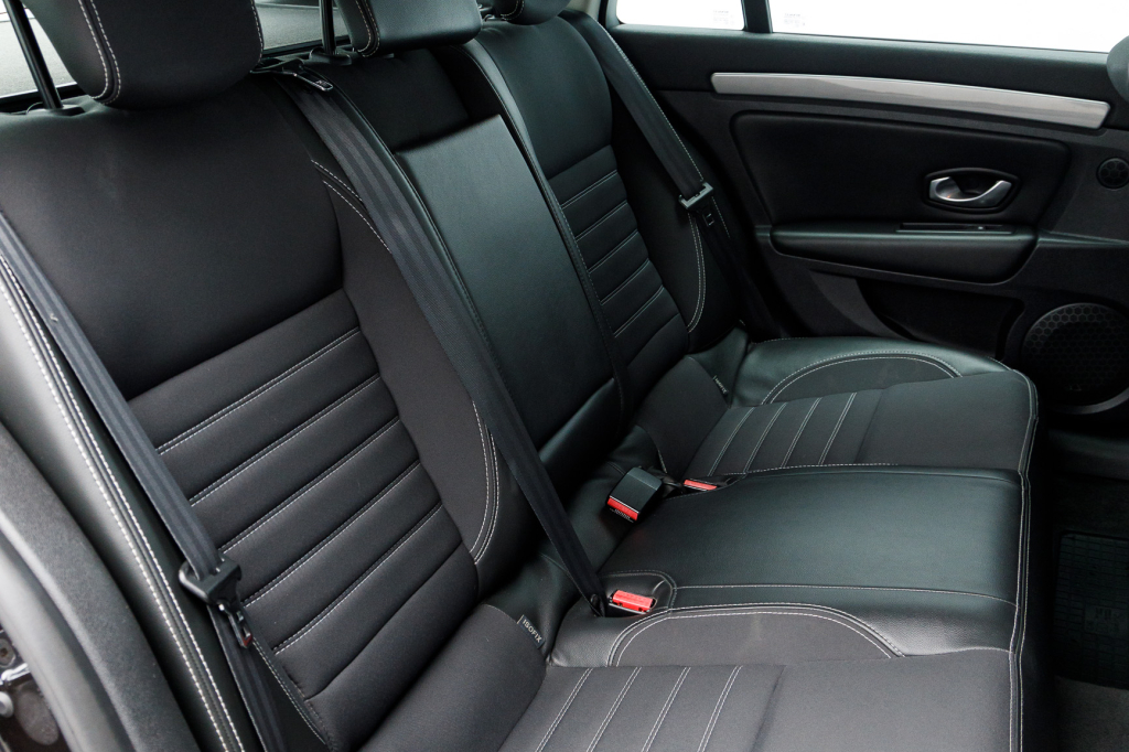 Renault Laguna III 2011 photo 21