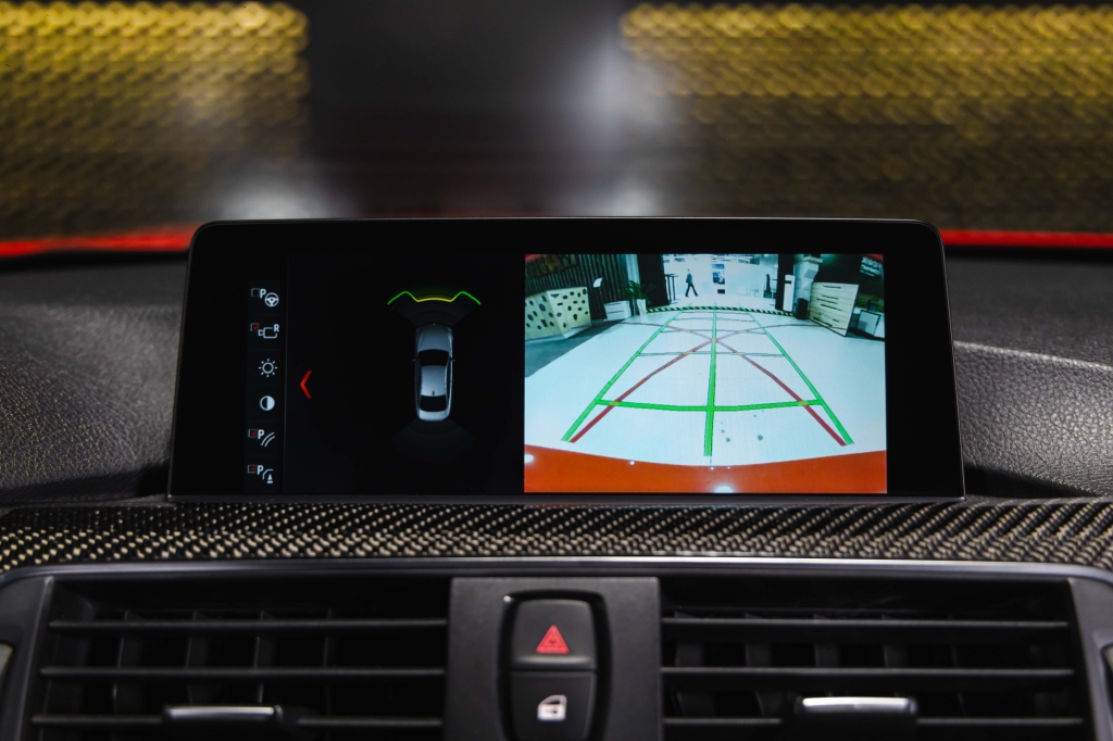 BMW M4 2015 фото 41