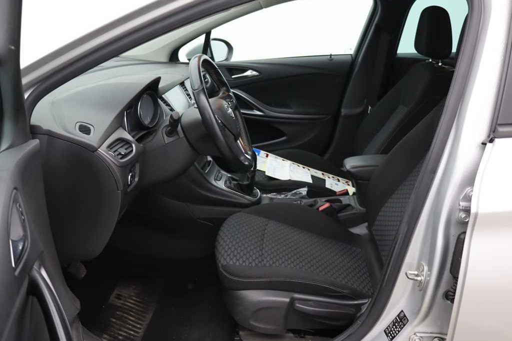 Opel Astra Sports Tourer 2016 фото 2