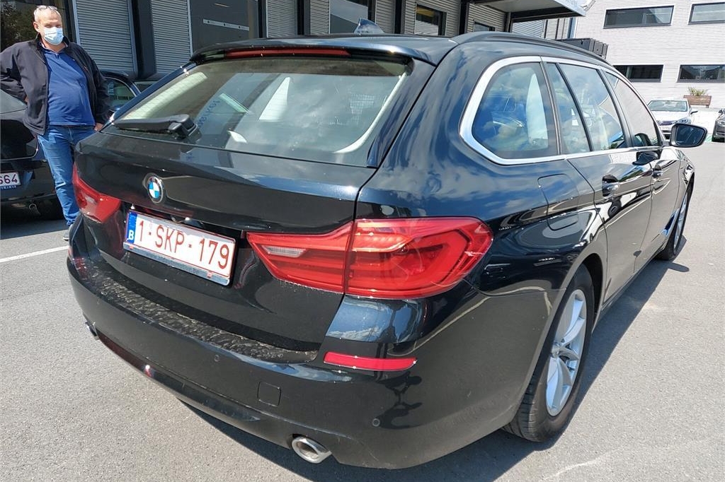 BMW 5er Touring 2017 photo 6