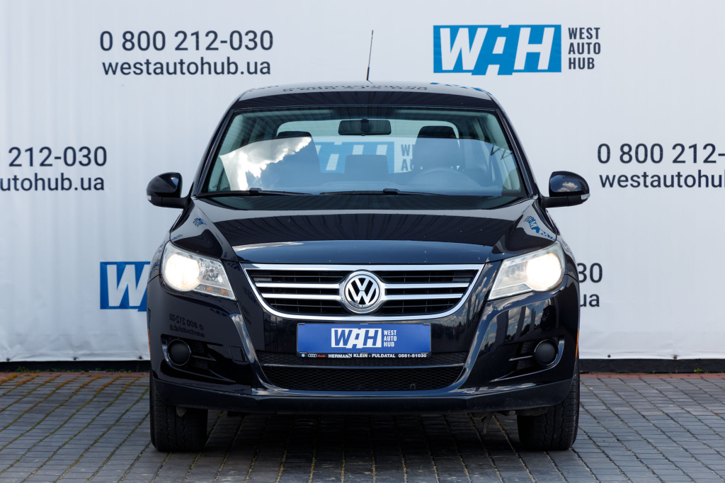 Volkswagen Tiguan 2010 фото 1