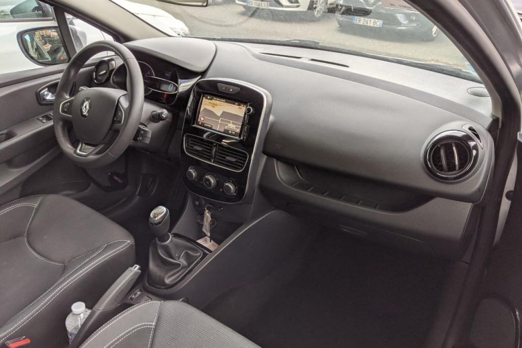 Renault Clio 2019 photo 2