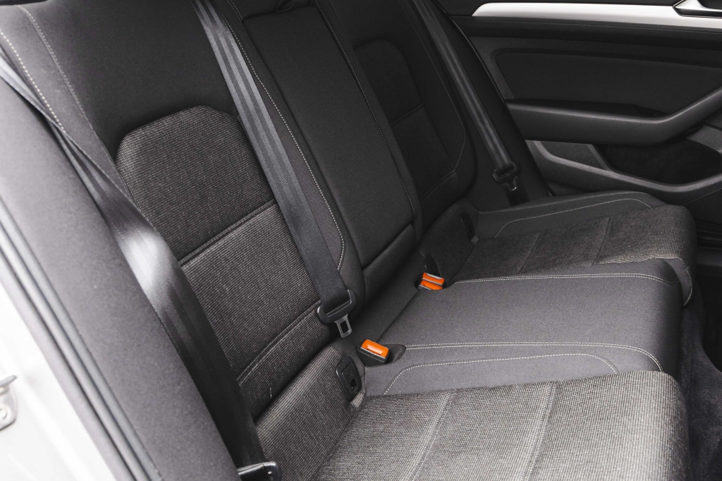 Volkswagen Passat 2016 фото 29