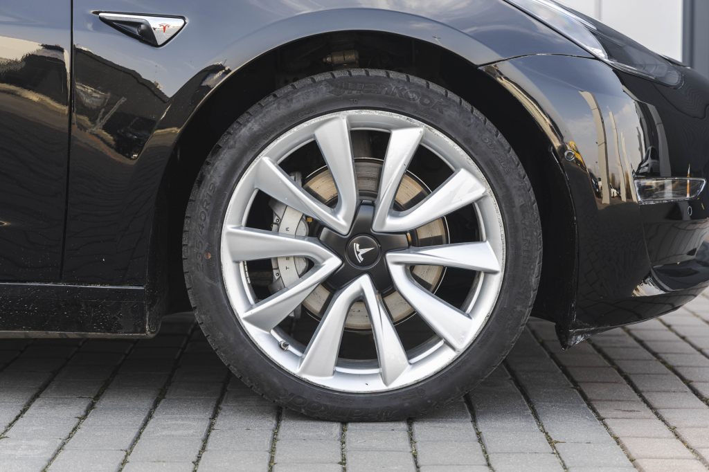 Tesla Model 3 2018 фото 7