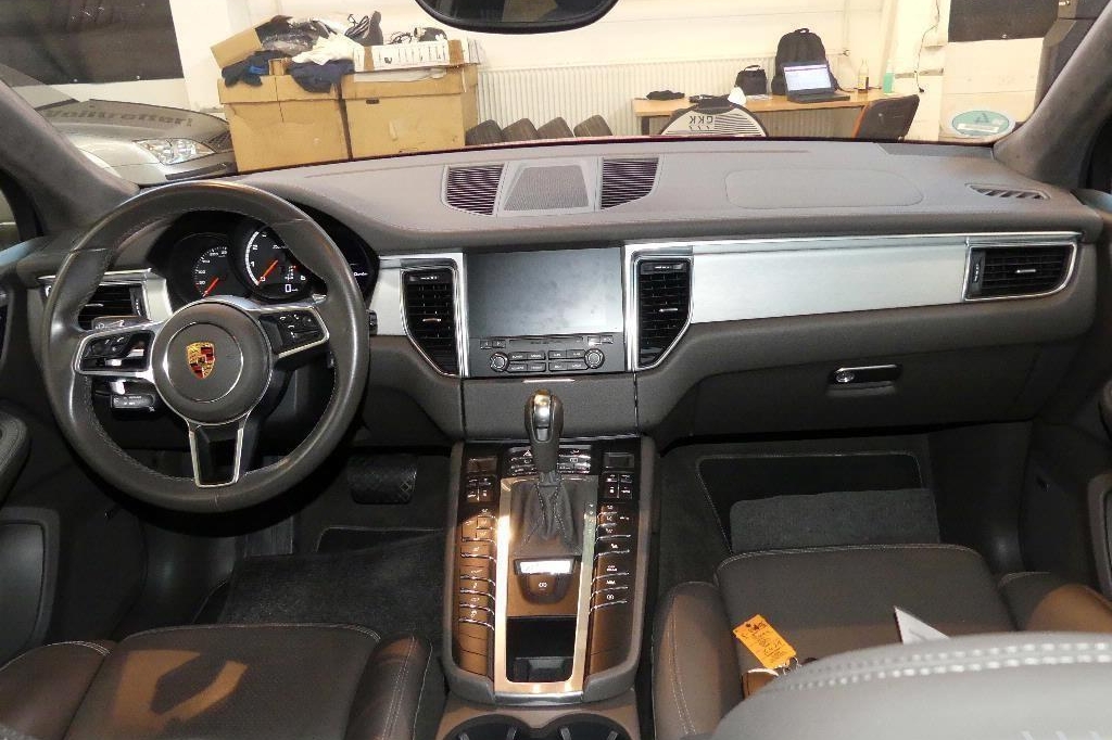 Porsche Macan Turbo 2018 фото 3