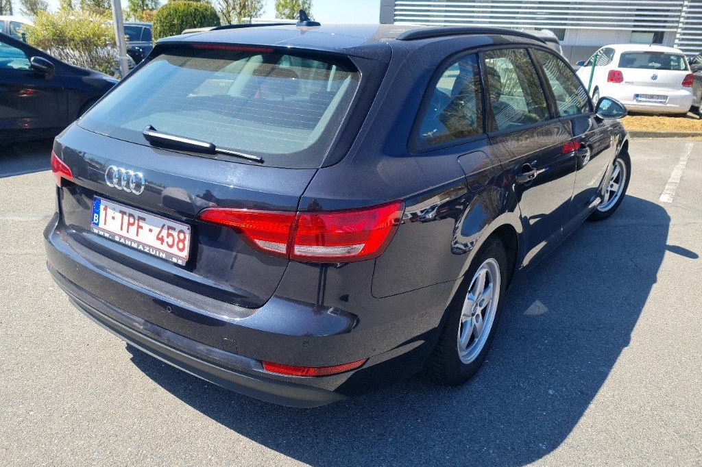 Audi A4 Avant 2018 photo 5