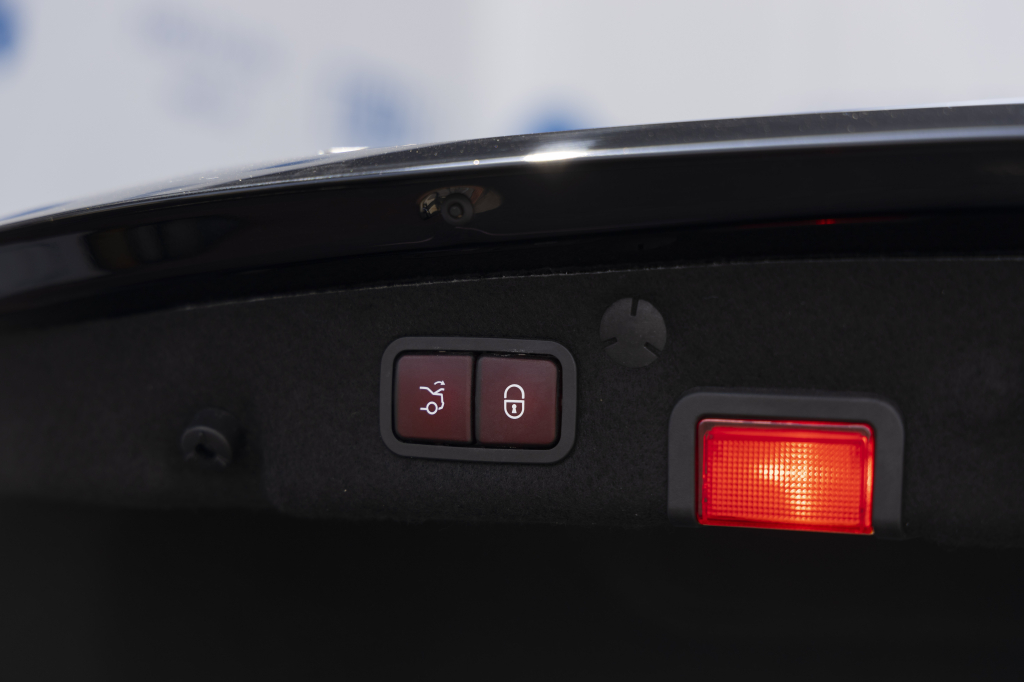 Mercedes-Benz C-Class C300 4Matic 2019 фото 57